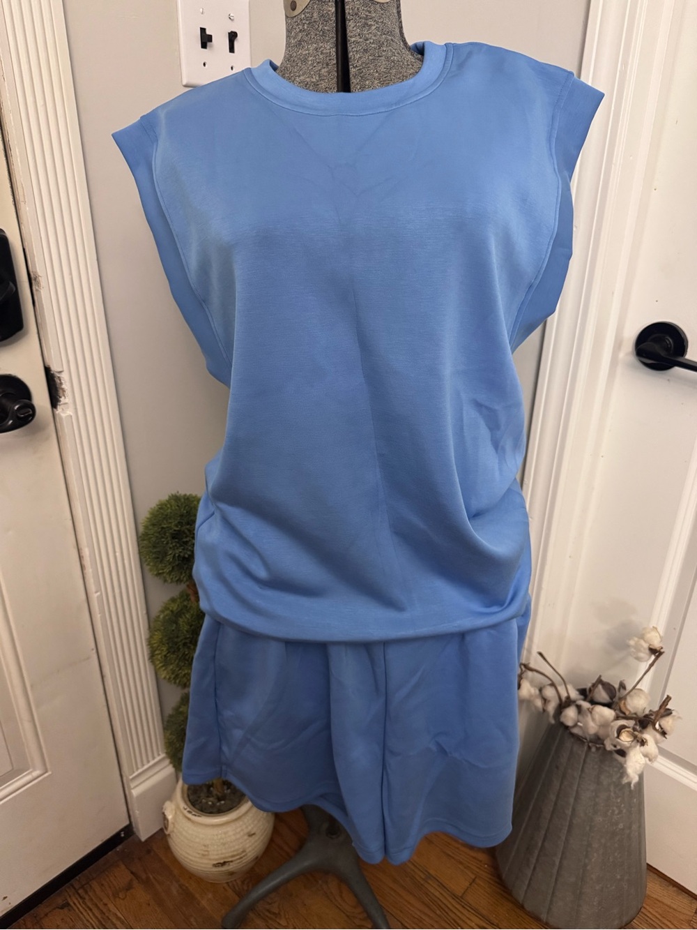 Women’s Blue Buckley Summer Cloud Top and Shorts Set Brand New Large